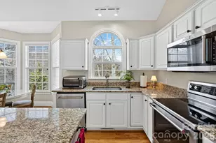 103 Trumpet Ln, Asheville, NC 28803 - Photo 15