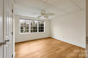 30 Grist Mill Dr, Hendersonville, NC 28739 - Photo 27