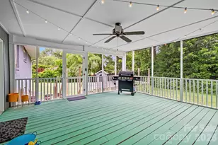 419 E Blue Ridge Rd, East Flat Rock, NC 28726 - Photo 35