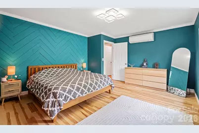 419 E Blue Ridge Road, East Flat Rock, NC 28726 - Photo 17