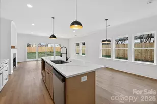 212 Lander St, Charlotte, NC 28208 - Photo 5