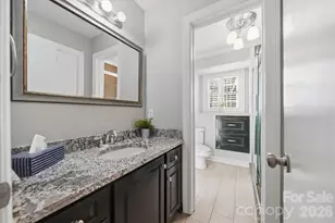 1215 6th St NW, Hickory, NC 28601 - Photo 15