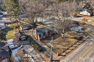 1215 6th St NW, Hickory, NC 28601 - Photo 45