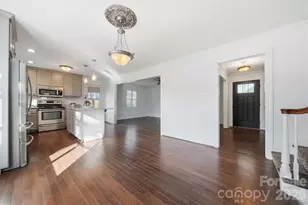 1215 6th St NW, Hickory, NC 28601 - Photo 11