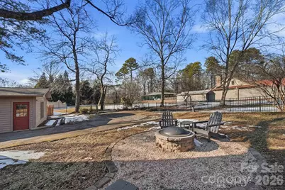 1215 6th Street NW, Hickory, NC 28601 - Photo 33