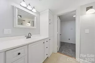 1215 6th St NW, Hickory, NC 28601 - Photo 27