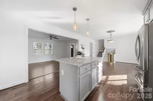 1215 6th St NW, Hickory, NC 28601 - Photo 5