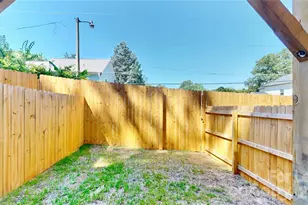 156 Mattoon St, Charlotte, NC 28216 - Photo 27