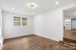 704 W Border St, Dallas, NC 28034 - Photo 31