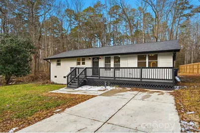 704 W Border Street, Dallas, NC 28034 - Photo 11