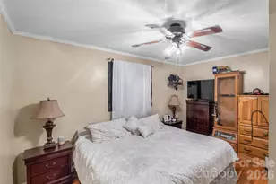 1640 W Nc 10 Hwy, Newton, NC 28658 - Photo 15