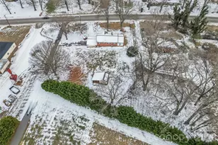 1640 W Nc 10 Hwy, Newton, NC 28658 - Photo 25