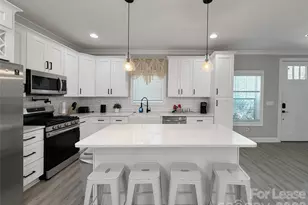 1640 Eastway Dr, Charlotte, NC 28205 - Photo 3