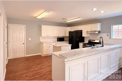 4014 Racoon Court, Matthews, NC 28105 - Photo 3