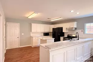 4014 Racoon Ct, Matthews, NC 28105 - Photo 3