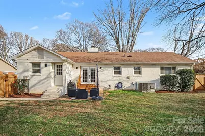 4532 Carriage Drive Circle, Charlotte, NC 28205 - Photo 25