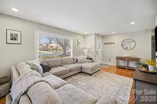 4532 Carriage Dr Cir, Charlotte, NC 28205 - Photo 7