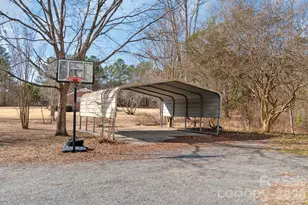 391 Phillipstown Rd, Kershaw, SC 29067 - Photo 47