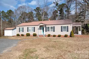 391 Phillipstown Rd, Kershaw, SC 29067 - Photo 3