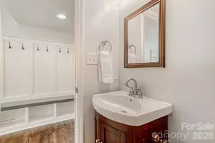 2712 Creekbed Ln, Charlotte, NC 28210 - Photo 5