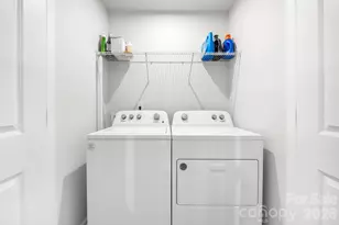 1230 Keydet Dr, Charlotte, NC 28216 - Photo 15