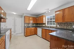 1968 8th St Ln SE, Hickory, NC 28602 - Photo 13