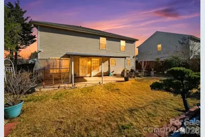 1968 8th Street Lane SE, Hickory, NC 28602 - Photo 3