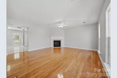 1968 8th Street Lane SE, Hickory, NC 28602 - Photo 7