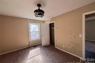 709 Meadowlake Dr, Columbia, SC 29203 - Photo 13