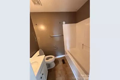 709 Meadowlake Drive, Columbia, SC 29203 - Photo 15