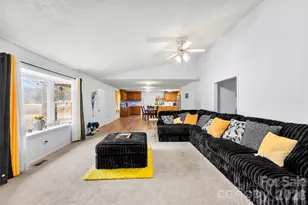 1304 Cambridge Dr, Shelby, NC 28152 - Photo 3