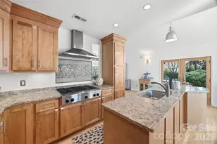 4631 Carmel Valley Rd, Charlotte, NC 28226 - Photo 13