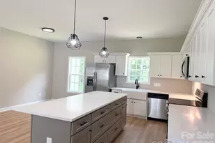 1186 Merribrook Ln, Lancaster, SC 29720 - Photo 5
