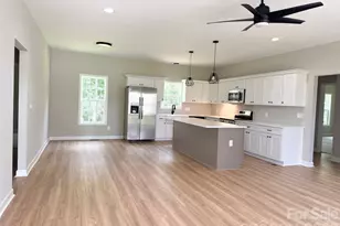 1186 Merribrook Ln, Lancaster, SC 29720 - Photo 3
