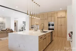 6017 Oxfordshire Rd, Waxhaw, NC 28173 - Photo 9