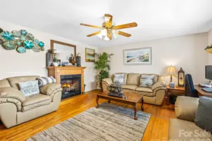 46 Sunny Acres Dr, Etowah, NC 28729 - Photo 9