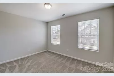 9234 Pagoda Oak Drive, Charlotte, NC 28269 - Photo 27