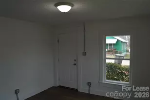 709 Elm St, Statesville, NC 28677 - Photo 3