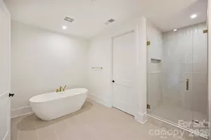 409 Queens Rd, Charlotte, NC 28207 - Photo 31