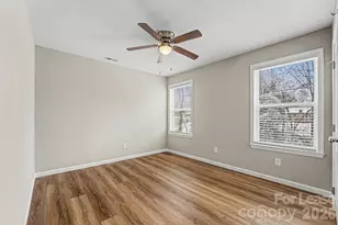 931 E Front St, Statesville, NC 28677 - Photo 15