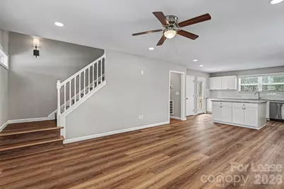 931 E Front Street, Statesville, NC 28677 - Photo 7