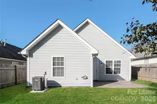 1143 Hannah Rae Ct, Charlotte, NC 28214 - Photo 15