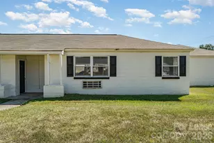 200 York St, Chester, SC 29706 - Photo 3