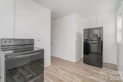 200 York Street #M1, Chester, SC 29706 - Photo 9