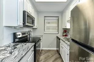 211 Heritage Blvd, Fort Mill, SC 29715 - Photo 5