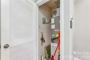 2108 Ayrsley Town Blvd, Charlotte, NC 28273 - Photo 17