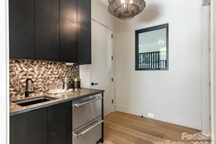 814 Bertonley Ave, Charlotte, NC 28211 - Photo 9