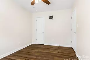 8446 Clear Meadow Ln, Charlotte, NC 28227 - Photo 11