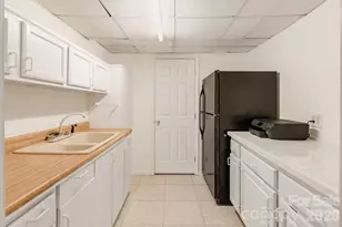 104 Finley St, Hendersonville, NC 28739 - Photo 19