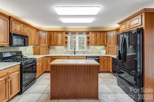 104 Finley St, Hendersonville, NC 28739 - Photo 41